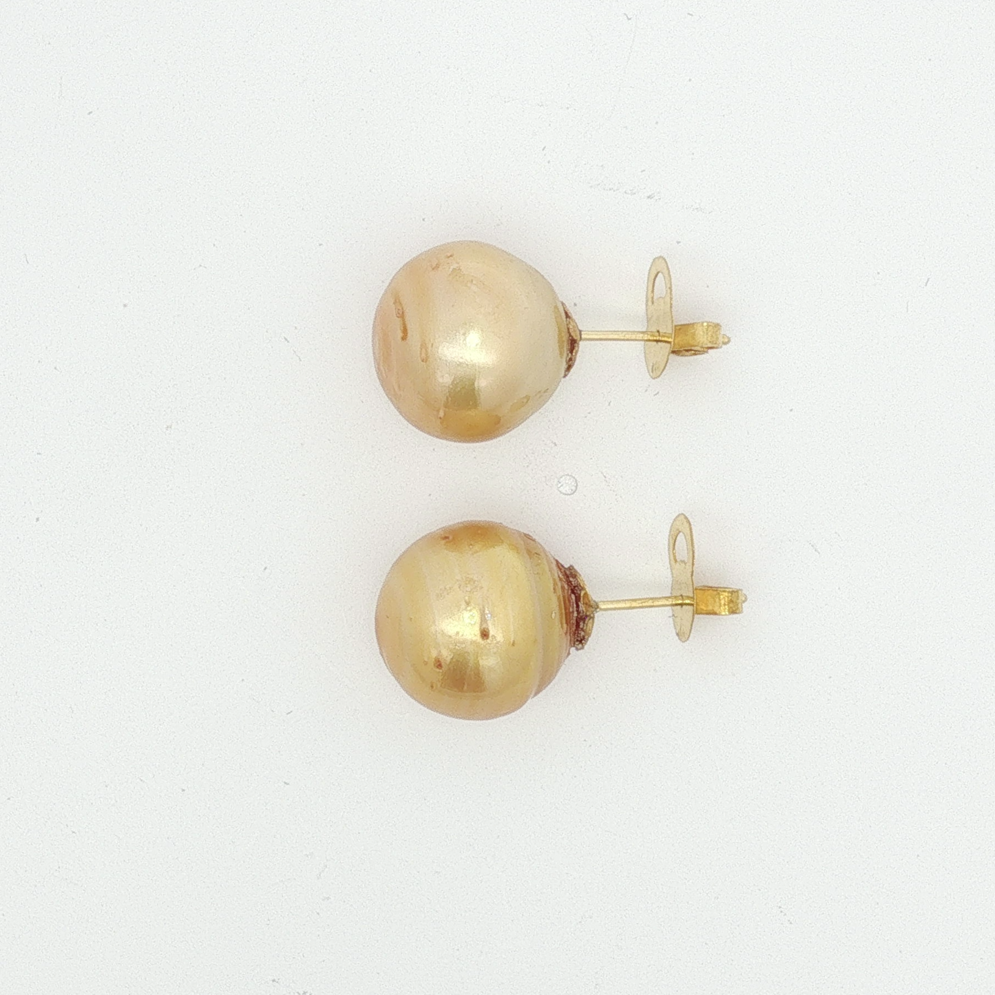 Yellow Gold Pearl Stud Earrings