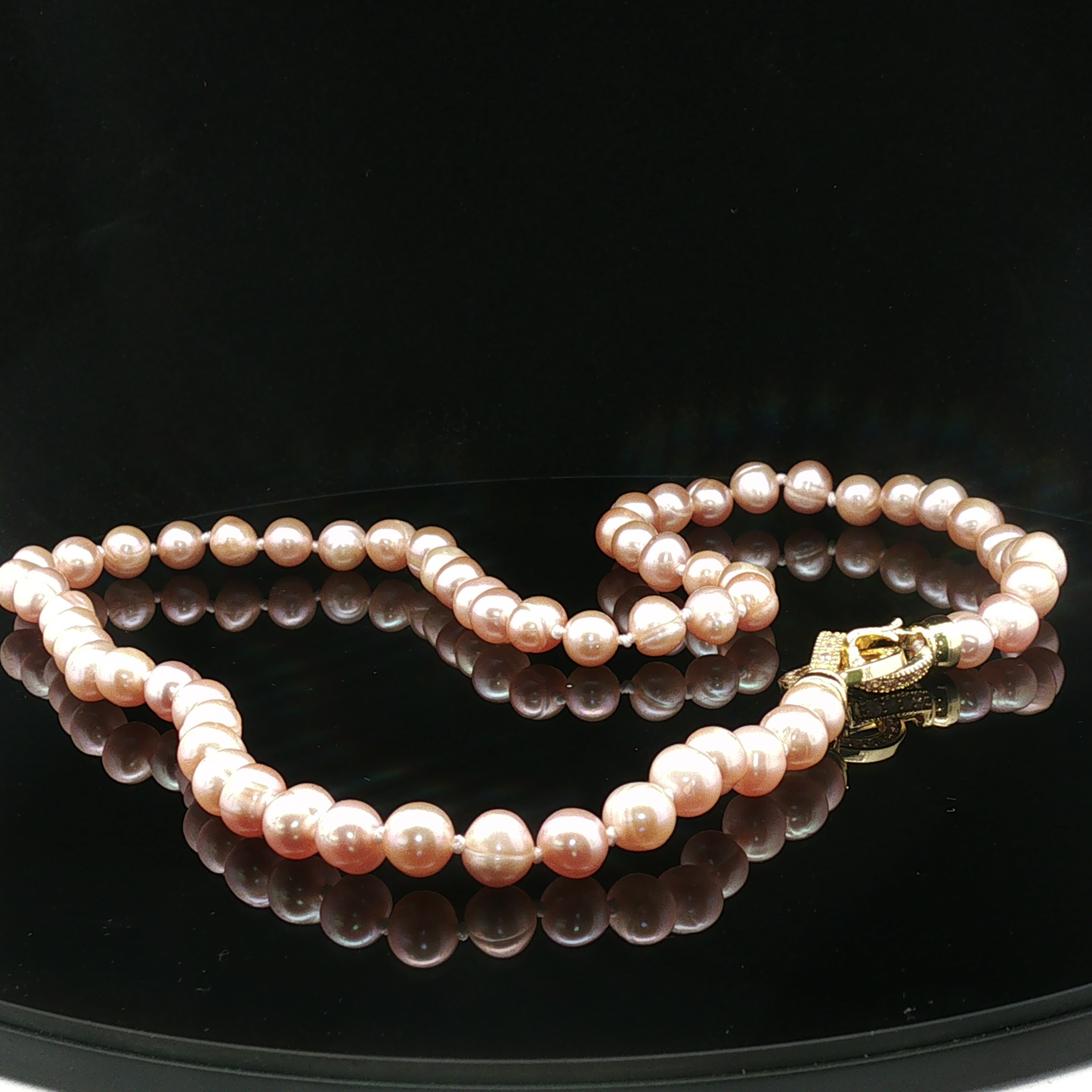 Peach Edison Pearl Necklace with Yellow Gold Micron Lock