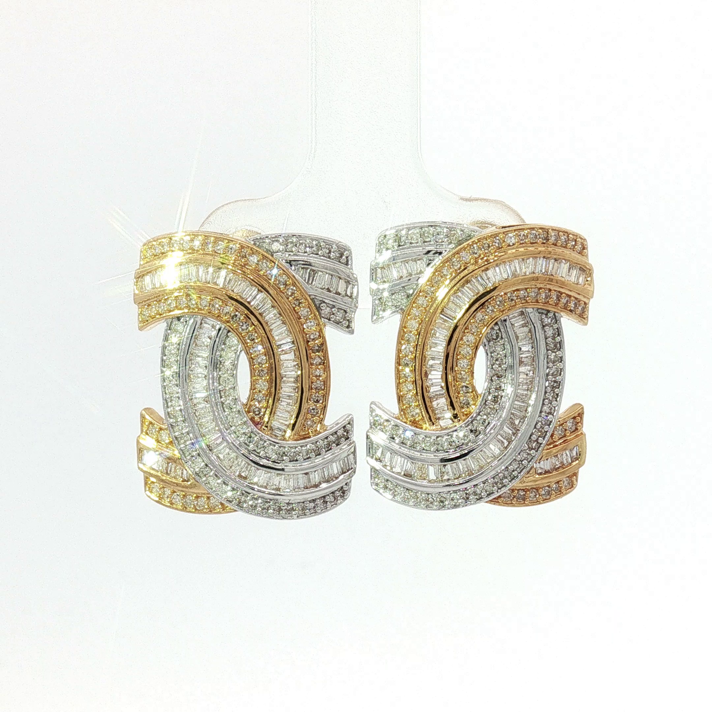 Diamond Interlocking Curve Clip-On Earrings in White Gold