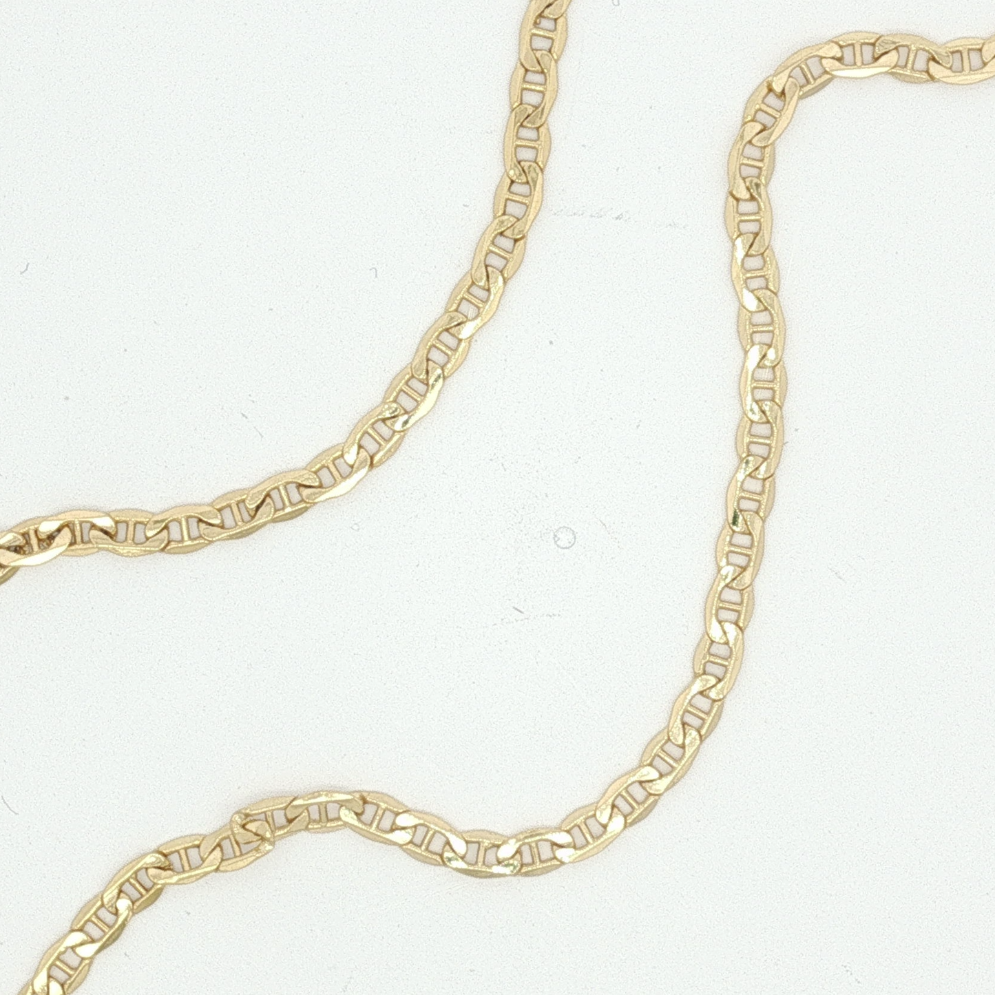 Yellow Gold Flat Mariner Link Chain
