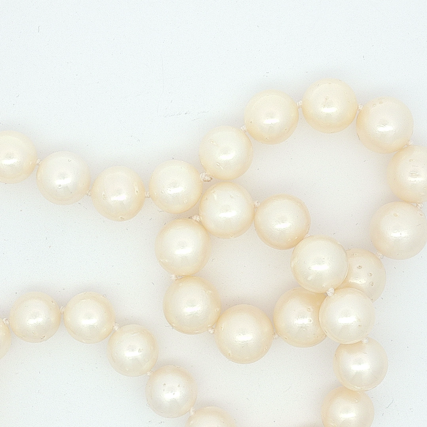 Pearl Strand Necklace with Yellow Gold Clover Clasp