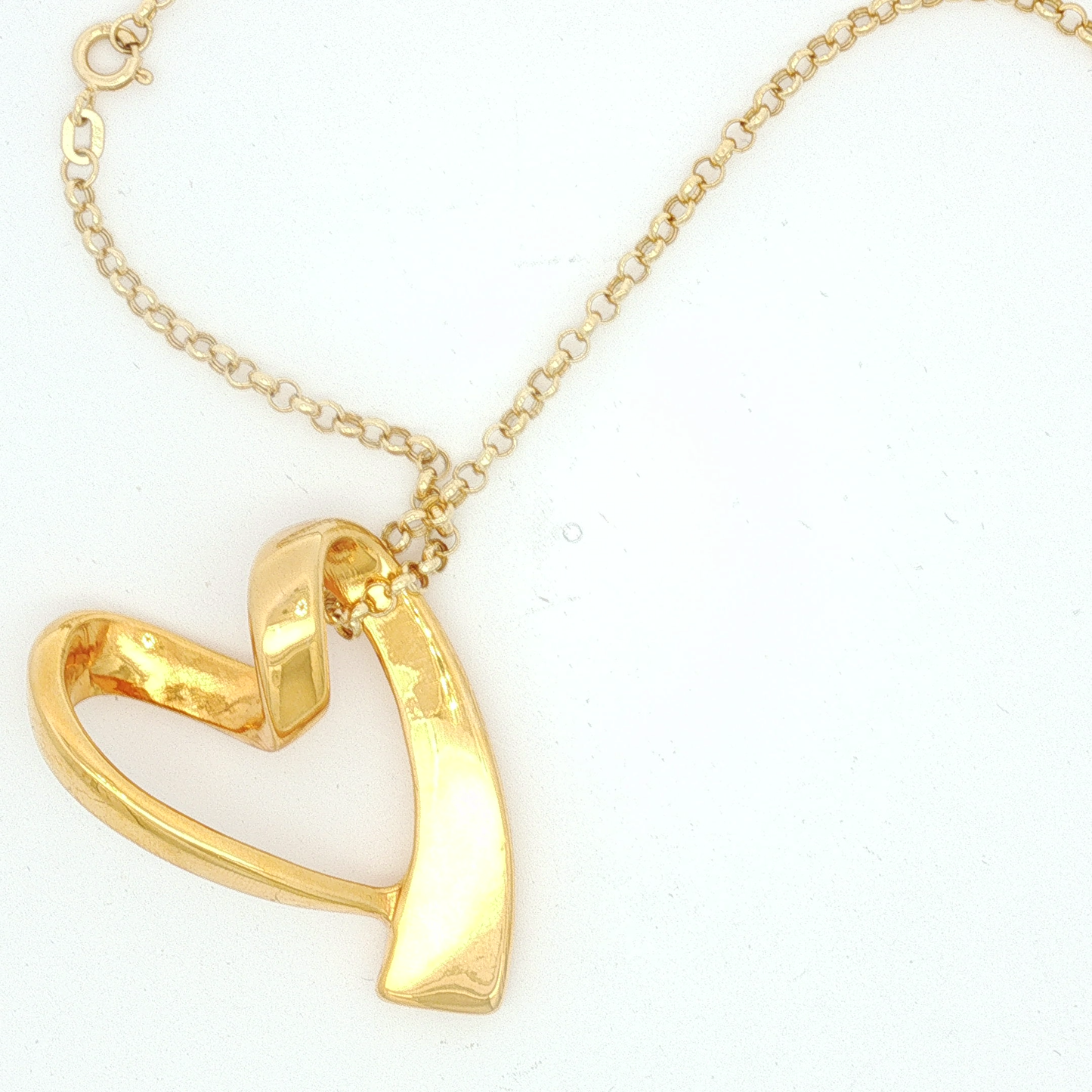 Yellow Gold Stylized Open Heart Charm Necklace