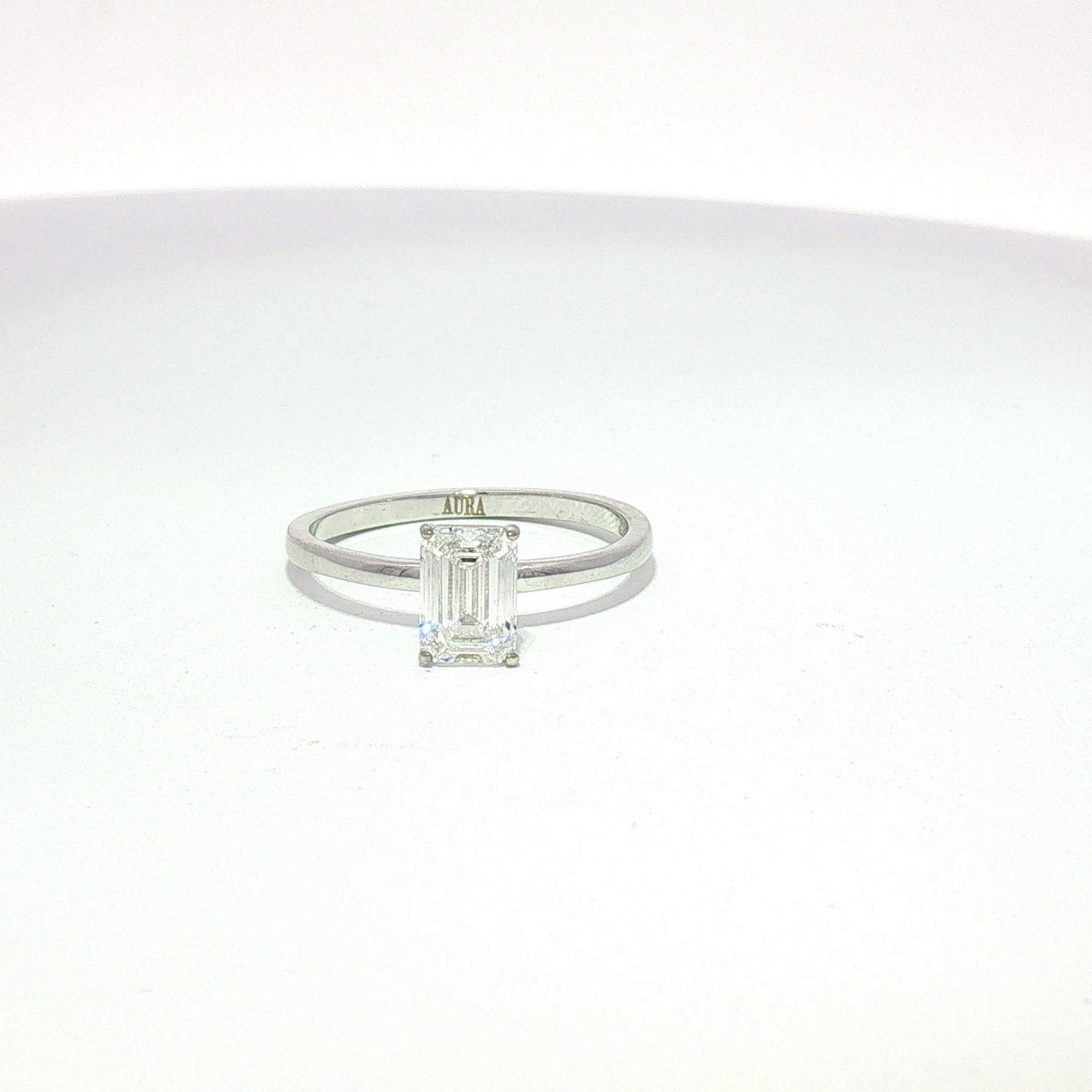 Emerald-Cut Diamond Solitaire Ring in White Gold / OEO-RNURE