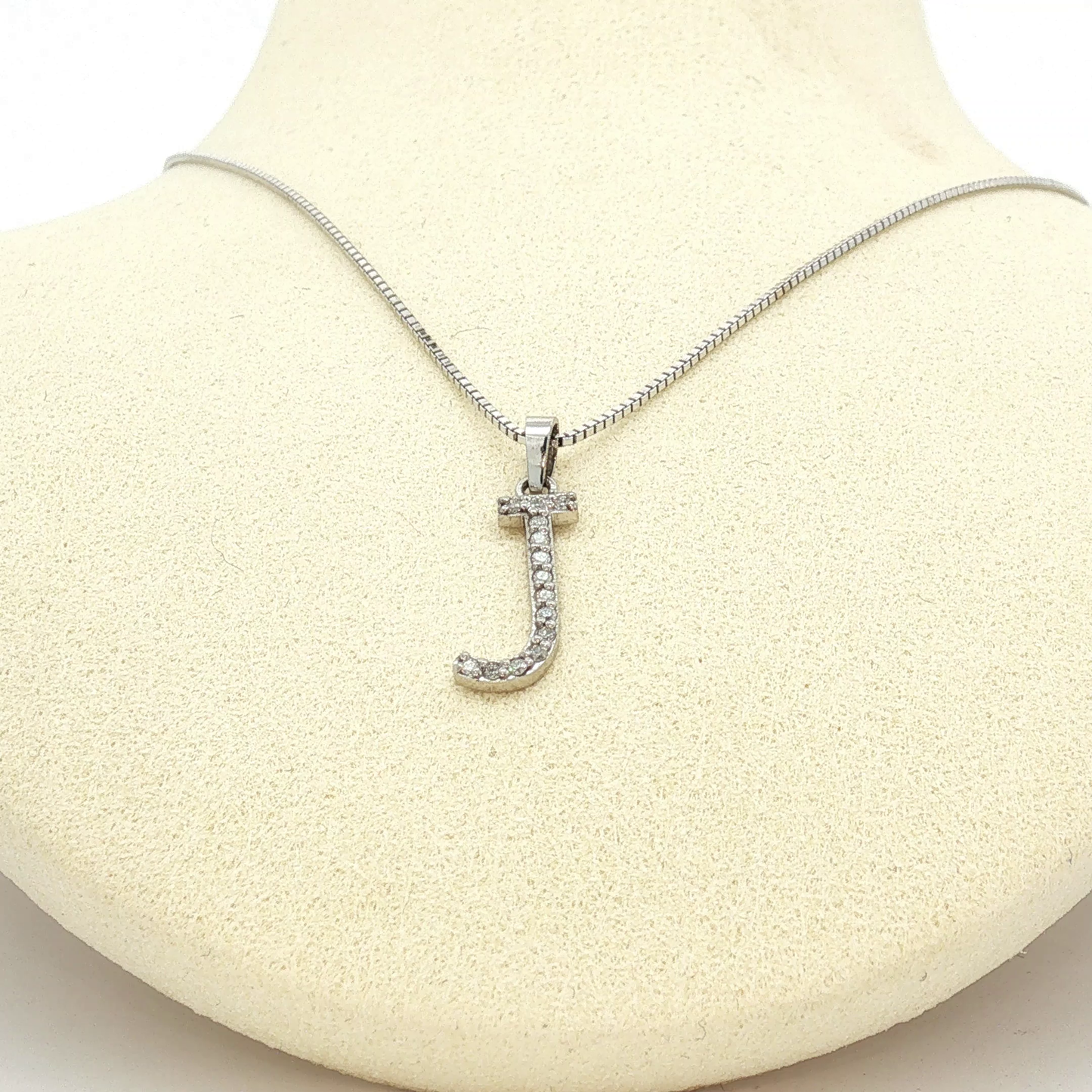Diamond Initial 'J' Pendant Necklace in White Gold / YE-PG