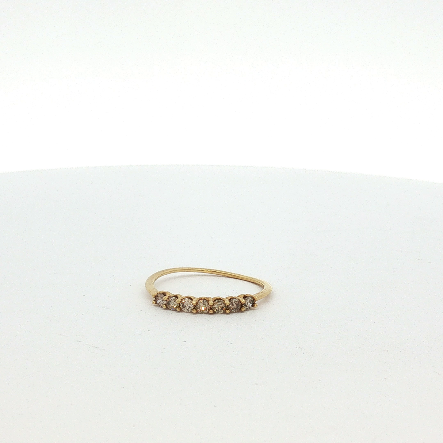 Multi-Stone Diamond Stackable Ring in Yellow Gold / AUA-AEEEE