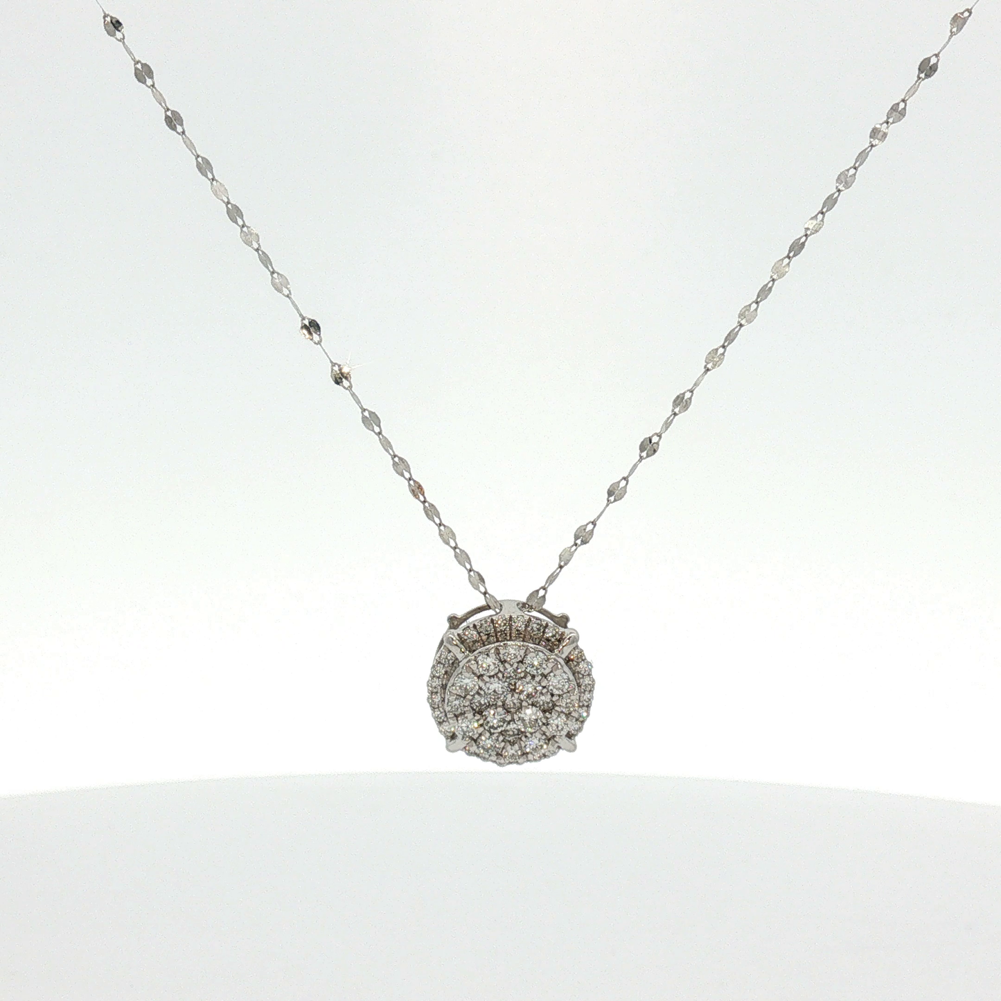 Diamond Cluster Pendant Necklace in White Gold / OND-ROABL