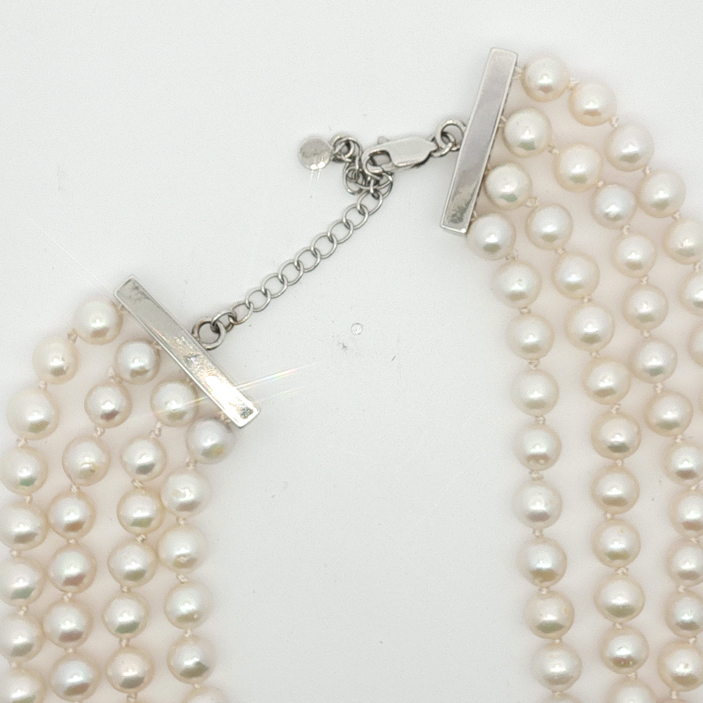 White Gold Three-Strand Pearl and Blue Gemstone Necklace / AOYR-UNEEE N24638-1013