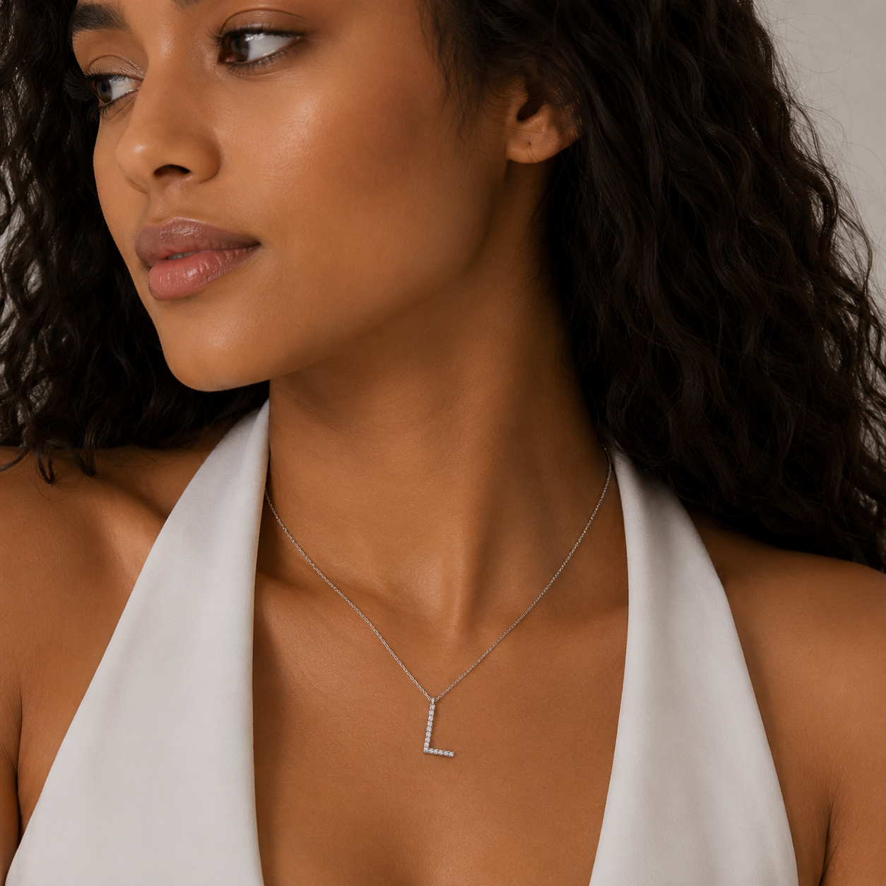 White Gold Diamond Initial L Pendant Necklace / REE-AABEE