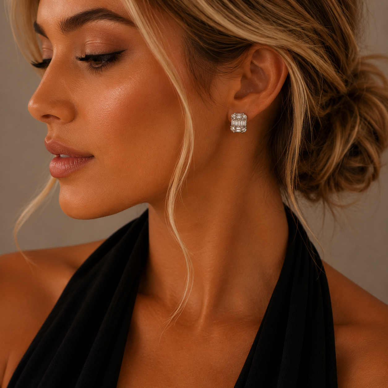 Baguette and Round Diamond Cluster Earrings in White Gold / OUE-RDLEE S24352-0417