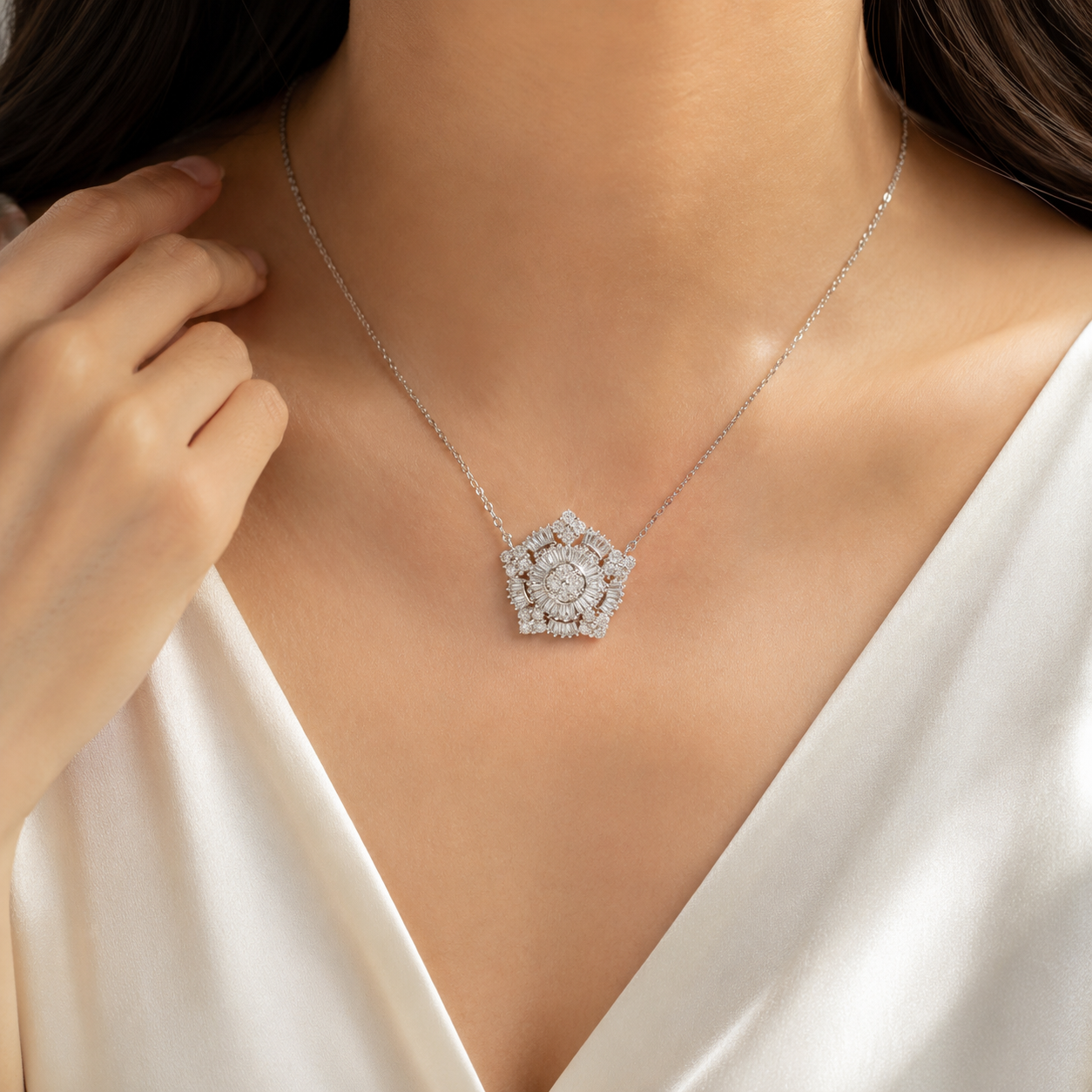Hong Kong Setting Jennie Diamond Necklace