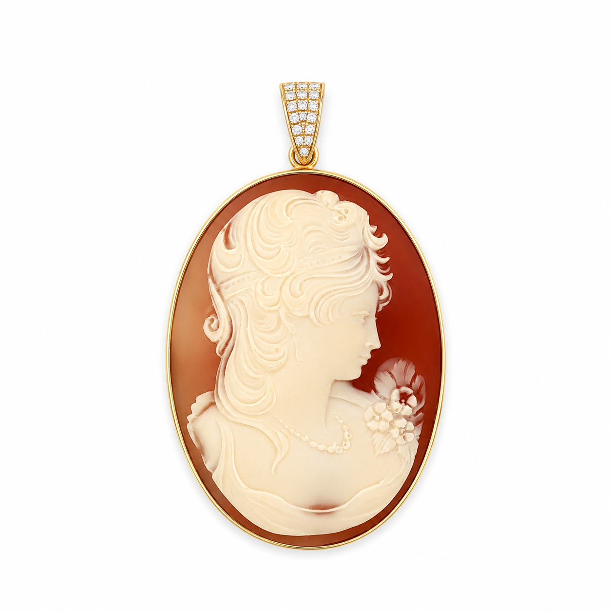 Carved Agate Cameo Pendant in Yellow Gold