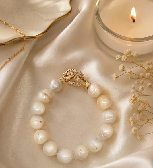 Pearl Beaded Bracelet with Yellow Gold Heart Clasp