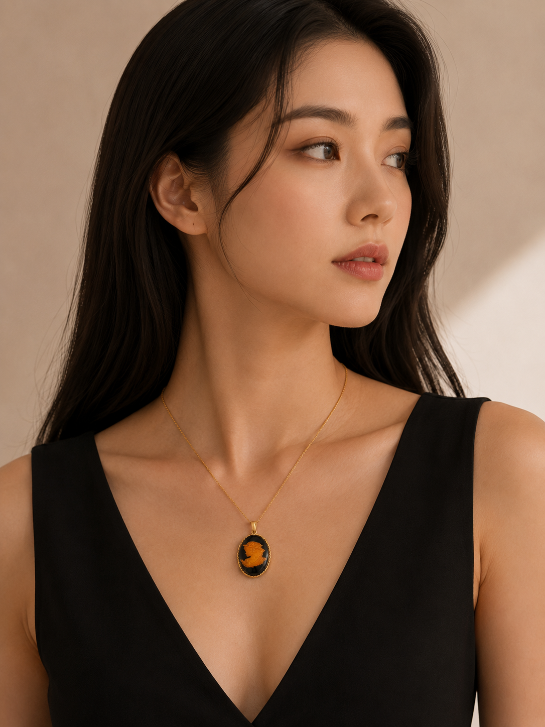 Yellow Gold Cameo Pendant Necklace