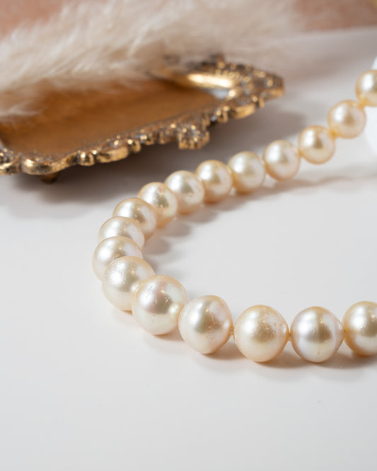 Classic Pearl Strand Choker with Yellow Silver Clasp
