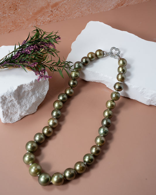 Green Peacokc Pearl Necklace with Micron Pendant & Clasp