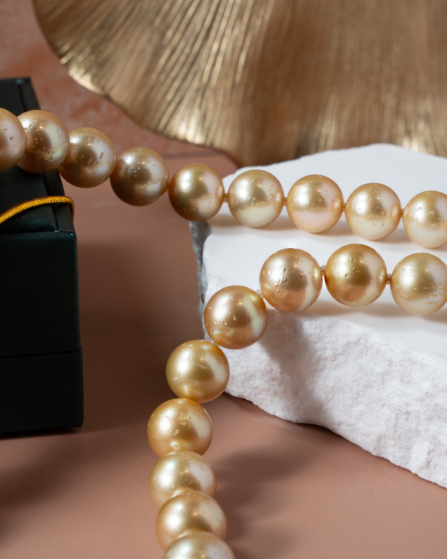 Champagne Pearl Choker