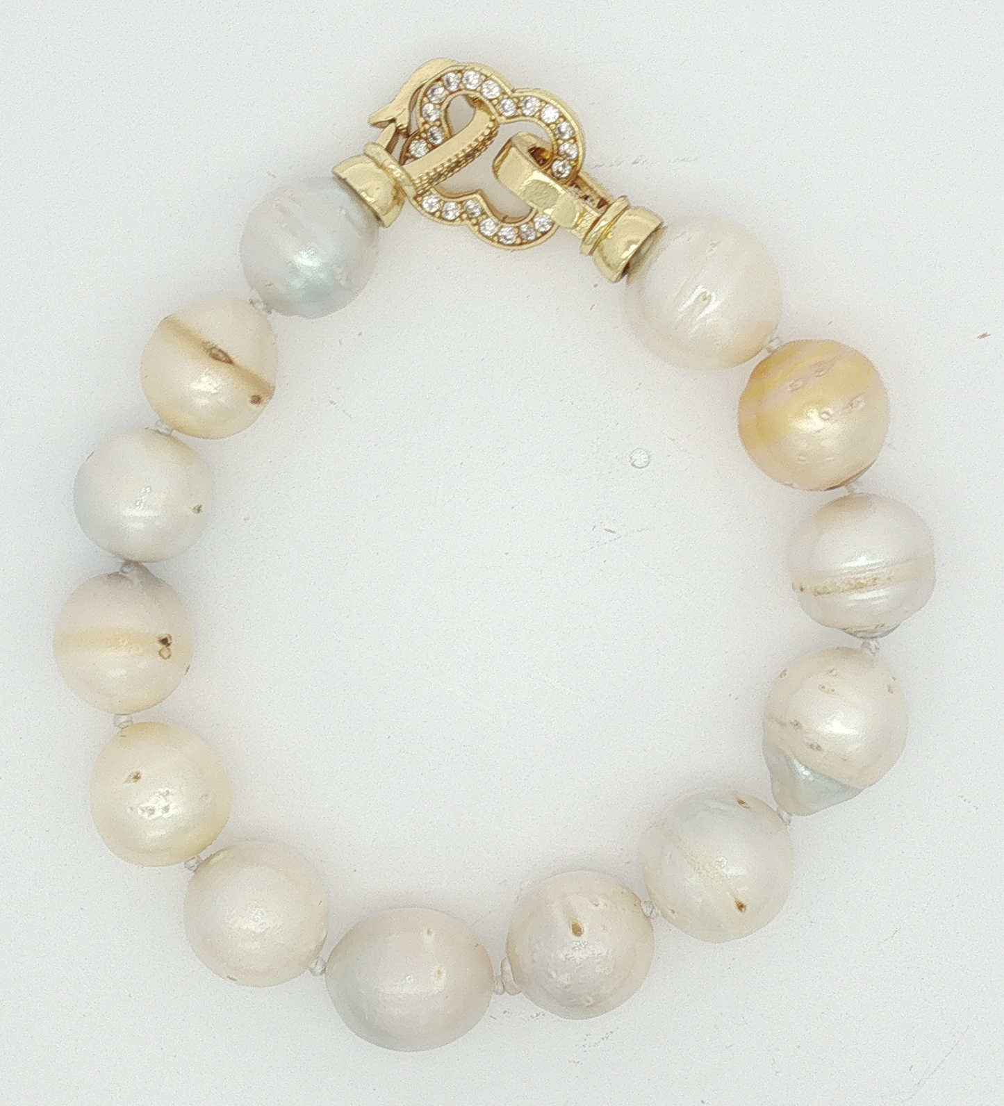 Pearl Beaded Bracelet with Yellow Gold Heart Clasp